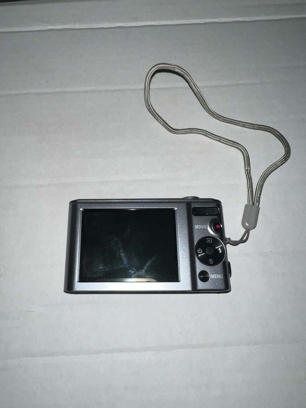 Sony Cyber-shot DSC-W810 20.1MP Digital Camera with 6x Optical Zoom - Picture 2 of 9